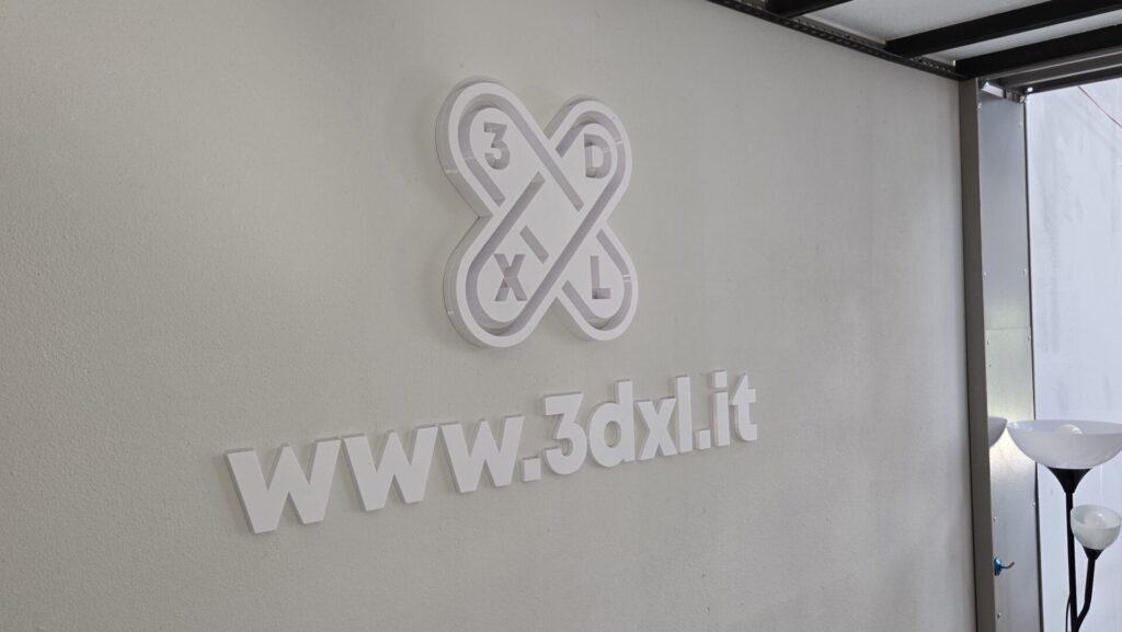 Insegne e loghi in stampa 3D insegne e loghi in stampa 3d